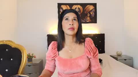 Snapshot of shanon_mature_ chatting on 06-11-26, 07:45 Shanon online show from 06-11-26, 07:45