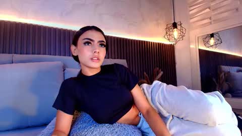 SHANON online show from 02-10-26, 07:07