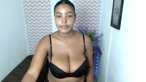 Snapshot of shantalcarson chatting on 07-03-26, 06:58 Dayana online show from 07-03-26, 06:58