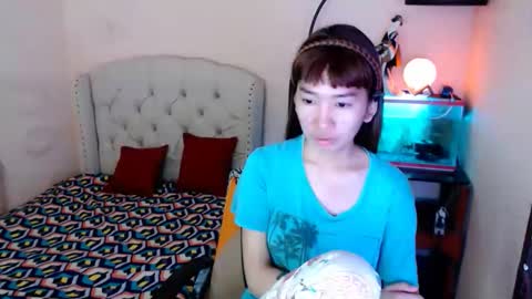 SHANTA FOX  s online show from 10-22-25, 12:55