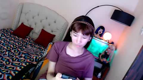 SHANTA FOX  s online show from 10-30-25, 01:01