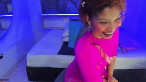 shantall bluuee online show from 02-27-26, 05:07