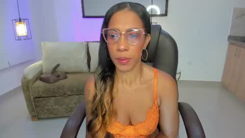 Shantall wills online show from 06-10-26, 10:47