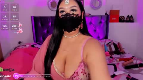 Snapshot of shantatiare_ chatting on 09-23-25, 10:35 SHANTAL  online show from 09-23-25, 10:35
