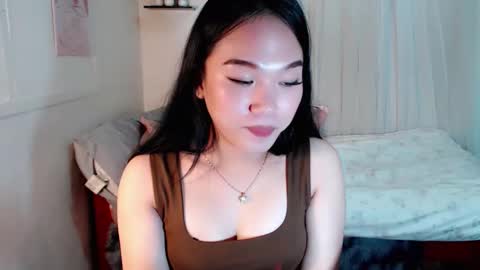 Snapshot of shantel_xx chatting on 04-16-26, 03:02 Shantel online show from 04-16-26, 03:02