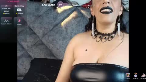Snapshot of shantey_laurent chatting on 05-22-26, 06:13 shantey online show from 05-22-26, 06:13
