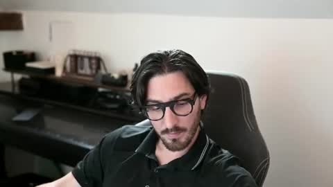 frenchy boy online show from 06-12-26, 05:23
