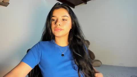 Snapshot of shara_jones chatting on 09-11-25, 06:35 Sara online show from 09-11-25, 06:35