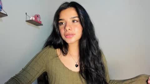 Snapshot of shara_jones chatting on 11-08-25, 03:29 Sara online show from 11-08-25, 03:29