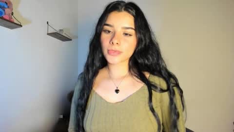 Snapshot of shara_jones chatting on 11-10-25, 03:38 Sara online show from 11-10-25, 03:38