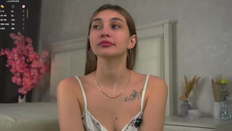 Ellysa and Mila online show from 02-10-26, 01:15