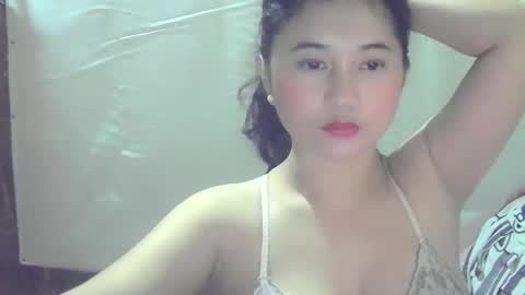 Snapshot of share_rhea chatting on 04-10-26, 02:11 Kah online show from 04-10-26, 02:11