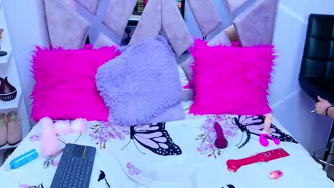 Snapshot of sharik_noa chatting on 10-04-25, 09:07 sharik noa online show from 10-04-25, 09:07