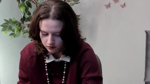 Snapshot of sharikabolanos chatting on 11-11-25, 07:58 Sara online show from 11-11-25, 07:58