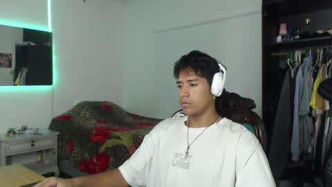 Snapshot of sharky_g chatting on 02-02-25, 08:02 Frqnko online show from 02-02-25, 08:02