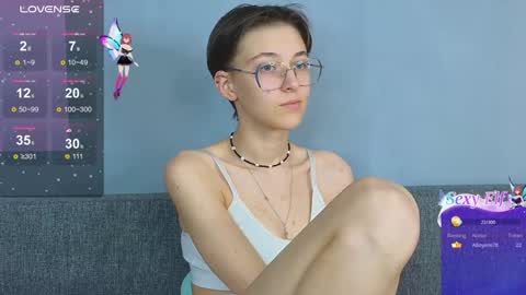 Snapshot of sharli_rose chatting on 01-15-25, 03:18 Sharli online show from 01-15-25, 03:18