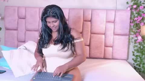 Sharlo Monteblack online show from 06-06-26, 05:17