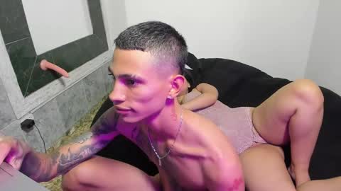 Sharlot07 online show from 03-03-25, 11:33