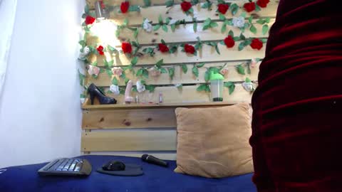 Sharol online show from 02-18-25, 09:43