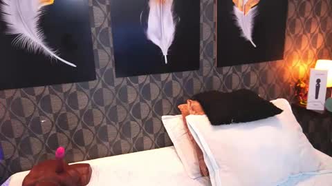 Sharom  online show from 02-25-26, 07:01