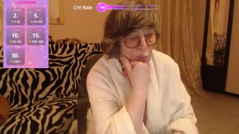 Snapshot of sharon_amore chatting on 02-11-25, 02:14 Helena online show from 02-11-25, 02:14