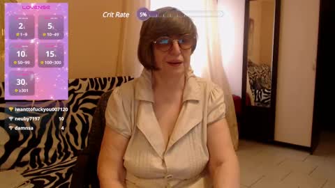 Snapshot of sharon_amore chatting on 03-08-25, 08:00 Helena online show from 03-08-25, 08:00