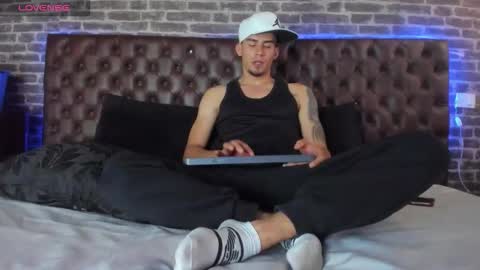 Sharon  Tyga online show from 11-24-25, 02:55