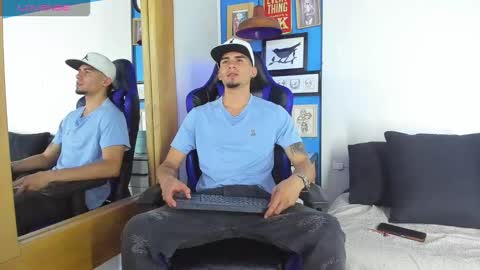 Sharon  Tyga online show from 12-14-25, 04:29