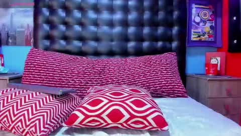 Sharon  Tyga online show from 01-07-26, 01:52