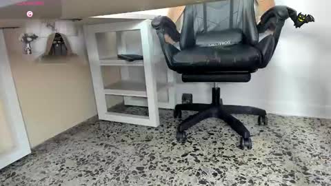 Your mistress Sharon  online show from 02-06-26, 08:23