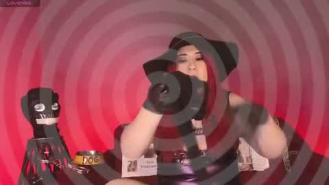 Snapshot of sharoon_gold chatting on 07-18-26, 04:38 Your mistress Sharon online show from 07-18-26, 04:38