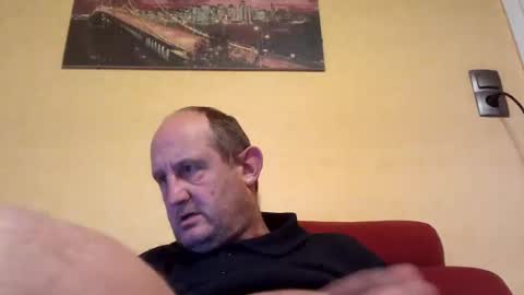 Snapshot of sharpshoder chatting on 12-07-24, 02:46 Peter online show from 12-07-24, 02:46