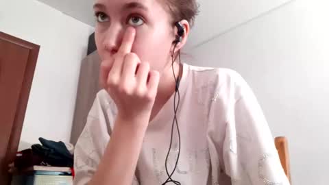 Annette online show from 03-31-26, 06:36