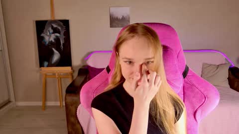 Shawty Mia online show from 11-08-25, 02:17