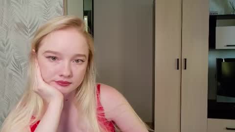 Snapshot of shawty_miia chatting on 07-21-26, 12:07 shawty_miia online show from 07-21-26, 12:07