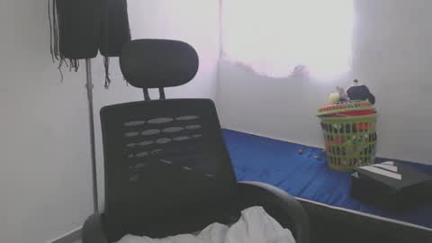 Shayna online show from 04-04-26, 04:04