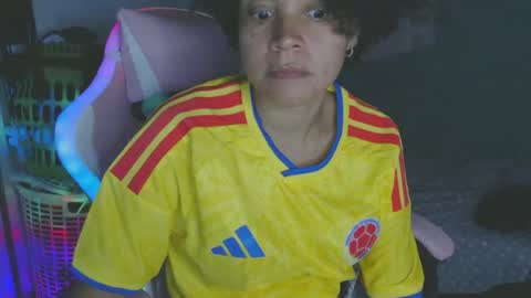 Snapshot of shayna_cute chatting on 07-08-26, 01:32 Shayna online show from 07-08-26, 01:32