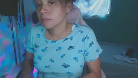 Snapshot of shayna_cute chatting on 07-19-26, 10:57 Shayna online show from 07-19-26, 10:57