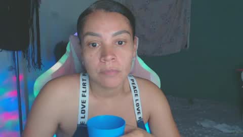 Snapshot of shayna_cute chatting on 07-21-26, 02:25 Shayna online show from 07-21-26, 02:25