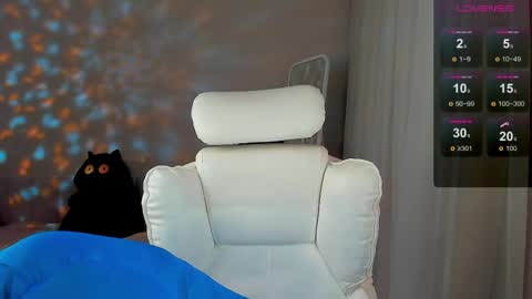 Snapshot of she_wolf1 chatting on 05-07-26, 02:55 she_wolf1 online show from 05-07-26, 02:55
