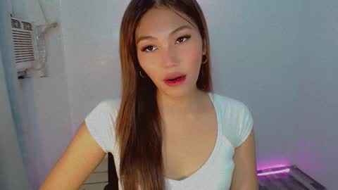 Snapshot of shealana69 chatting on 12-03-24, 08:38 MY IG Shealana69 online show from 12-03-24, 08:38