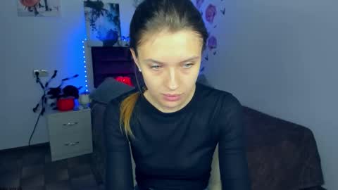 Alexis online show from 10-22-25, 08:14