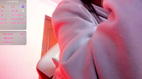 Snapshot of sheilly_brown chatting on 01-18-26, 07:17 sheilly_brown online show from 01-18-26, 07:17