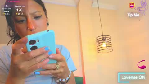 Snapshot of sheilly_brown chatting on 06-15-26, 07:49 sheilly_brown online show from 06-15-26, 07:49