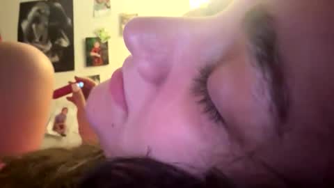 Snapshot of shelbsss17 chatting on 03-20-26, 12:54 shelbsss17 online show from 03-20-26, 12:54