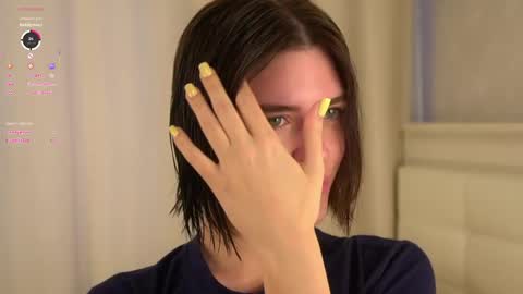 Alex online show from 04-12-26, 01:21