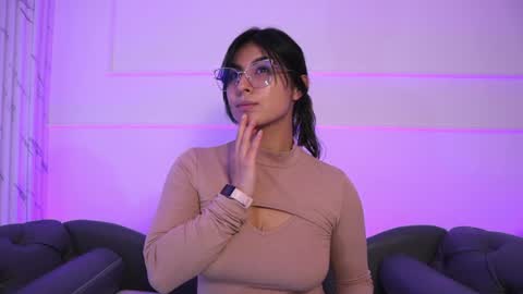  Transmission schedule Monday - Friday 715 am to 200 pm time Colombia  online show from 01-14-25, 12:24