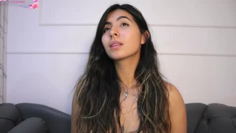  Transmission schedule Monday - Friday 715 am to 200 pm time Colombia  online show from 03-05-25, 06:45