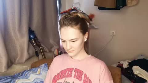 Snapshot of shelliegoza chatting on 06-11-26, 03:21 Ashley online show from 06-11-26, 03:21