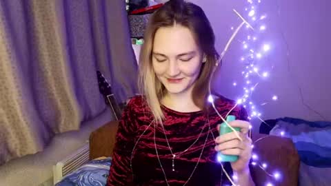 Snapshot of shelliegoza chatting on 06-27-26, 04:56 Ashley online show from 06-27-26, 04:56